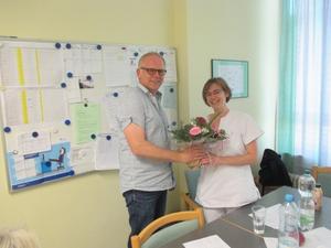 Krankenschwester Cordula Höing feiert 20-jähriges Jubiläum in der Klinik Maria Frieden in Telgte.