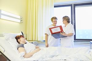 Die Klinik Maria Frieden in Telgte bietet einen Wiedereinstiegs-Kurs für die Rückkehr in den Pflegeberuf an
